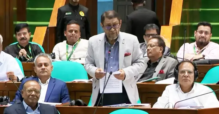 সংসদে স্বাস্থ্য ও পরিবার কল্যাণ মন্ত্রী সরদার মো. সাখাওয়াত হোসেন